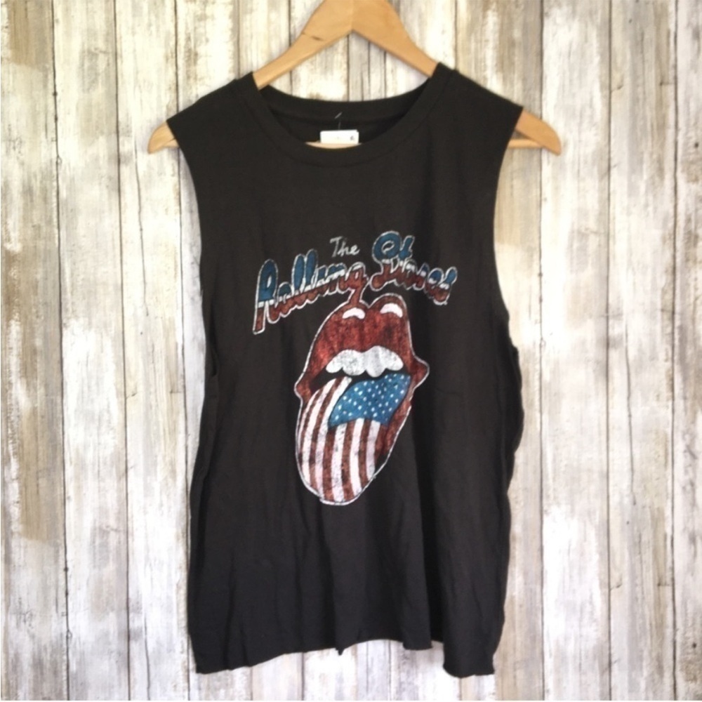 NWT Rolling Stones Flag Lip Tank